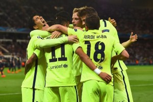  巴黎圣日耳曼主场四球横扫对手稳居榜首  